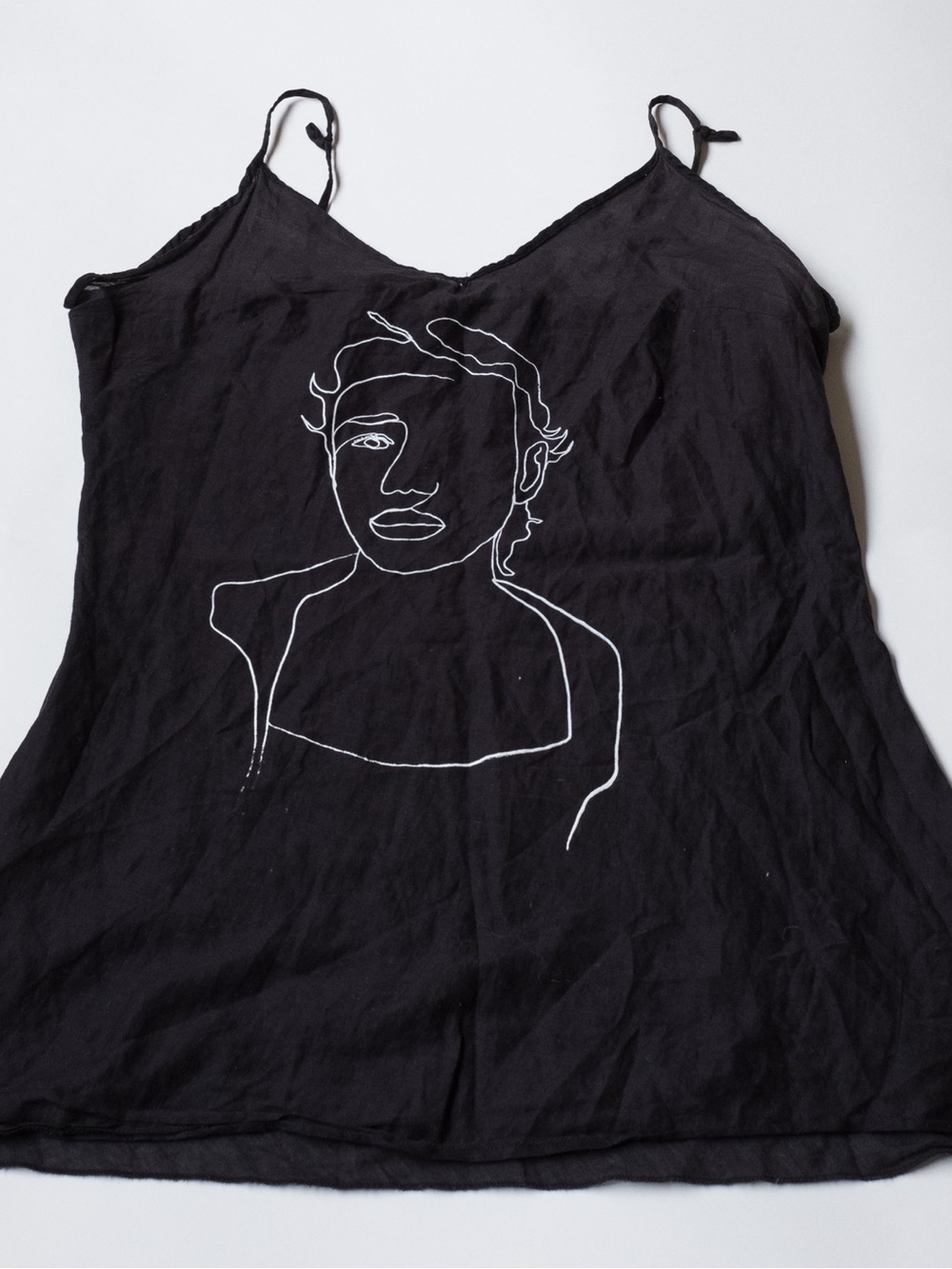 Black Sleeveless Graphic Cami Top - Unbranded